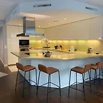 Luxury 250sqm With Ac & Parking * Zürih