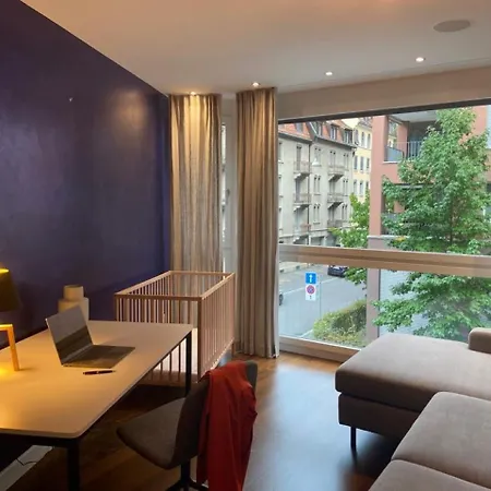 250sqm High End With Ac & Parking