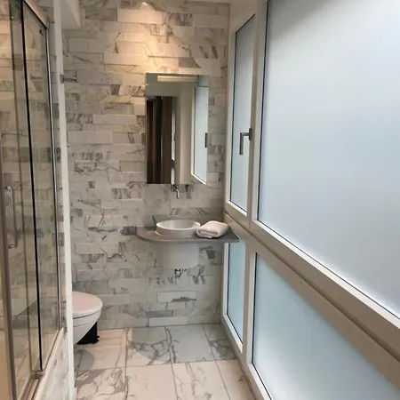 250sqm High End With Ac & Parking * Zurique